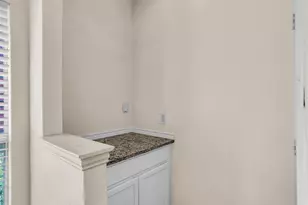 426 Richmond St, Irving, TX 75063 - Photo 7