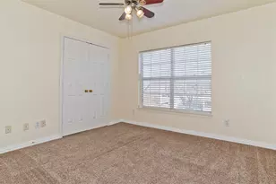 426 Richmond St, Irving, TX 75063 - Photo 31