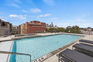 1001 Belleview St, Dallas, TX 75215 - Photo 9