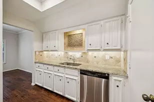 6742 E NW Hwy, Dallas, TX 75231 - Photo 13