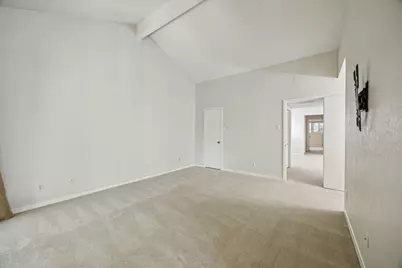 6742 E Northwest Highway, Dallas, TX 75231 - Photo 19