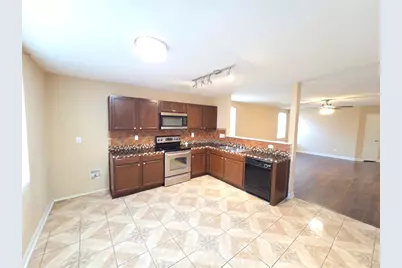 8409 Cotton Valley Lane, Arlington, TX 76002 - Photo 11