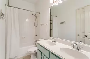 1475 Chase Ln, Irving, TX 75063 - Photo 19