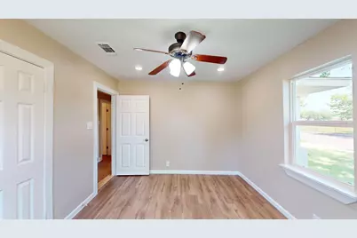 3201 Lakeland Street, Fort Worth, TX 76111 - Photo 19