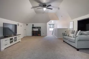 1109 Linden Dr, Burleson, TX 76028 - Photo 21