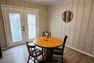 525 Maple St, Commerce, TX 75428 - Photo 9