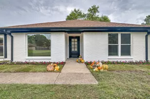 2006 Cornwall Ln, Sachse, TX 75048 - Photo 1