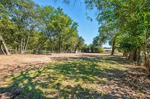 118 Evelyn St, DeSoto, TX 75115 - Photo 33