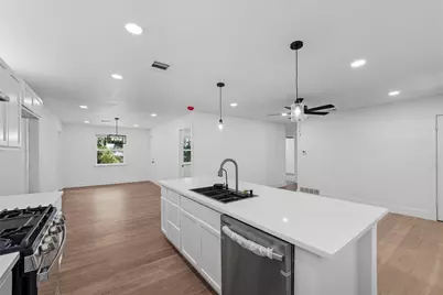 118 Evelyn Street, DeSoto, TX 75115 - Photo 9