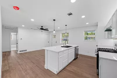 118 Evelyn Street, DeSoto, TX 75115 - Photo 7