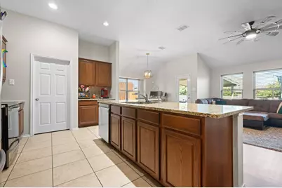 740 W Bend Boulevard, Burleson, TX 76028 - Photo 13