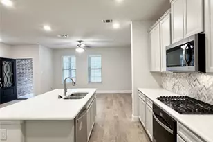 7842 Bayside Dr, Rowlett, TX 75088 - Photo 9