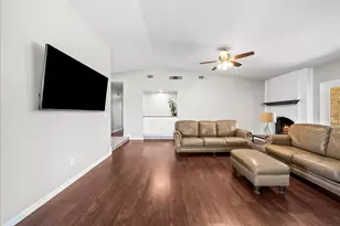 1341 Forestglen Dr, Lewisville, TX 75067 - Photo 11