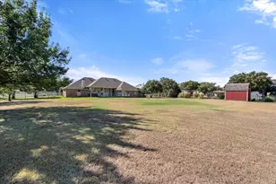 1825 Meadow Springs Dr, Haslet, TX 76052 - Photo 21