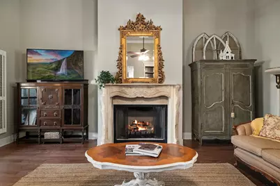 326 W Liberty Street, Pilot Point, TX 76258 - Photo 9