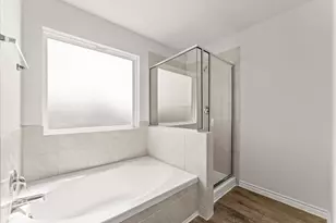 5672 Shore Point Trl, Fort Worth, TX 76119 - Photo 15