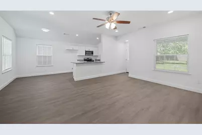 415 W Monterey Street, Denison, TX 75020 - Photo 9