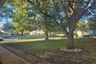 2709 Heather Glen Ct, Carrollton, TX 75006 - Photo 17