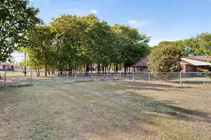 109 Pleasant Run, Reno, TX 76020 - Photo 39