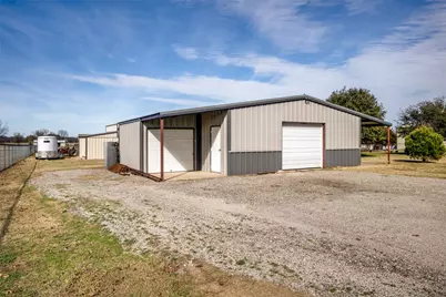 6221 Deer Run Road, Sanger, TX 76266 - Photo 11