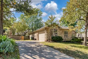 716 Red Oak, Crowley, TX 76036 - Photo 3