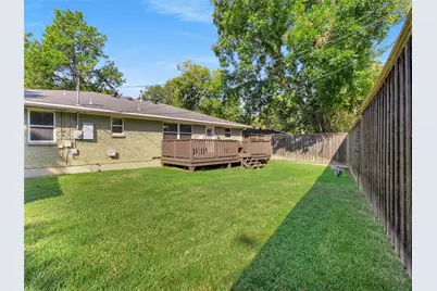 2342 Fenestra Drive, Dallas, TX 75228 - Photo 27