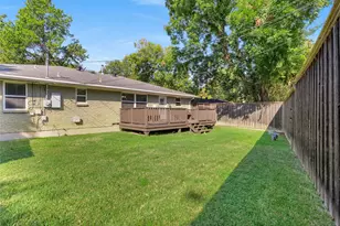 2342 Fenestra Dr, Dallas, TX 75228 - Photo 27