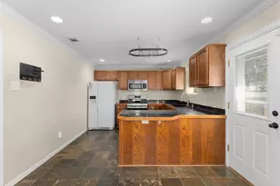 2342 Fenestra Dr, Dallas, TX 75228 - Photo 9