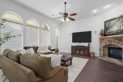 109 Diablo Drive, Burleson, TX 76028 - Photo 5