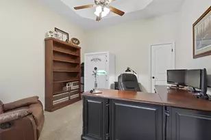 109 Diablo Dr, Burleson, TX 76028 - Photo 15