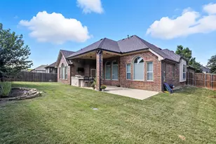 109 Diablo Dr, Burleson, TX 76028 - Photo 29