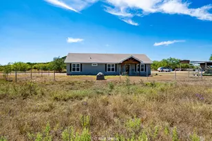 1002 Co Rd 209, Wingate, TX 79566 - Photo 5