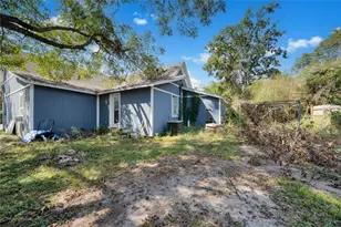 702 W 7th St, Bonham, TX 75418 - Photo 21