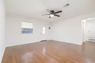 518 E Daugherty Dr, Garland, TX 75041 - Photo 9