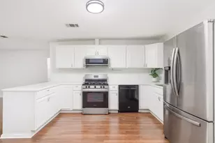 518 E Daugherty Dr, Garland, TX 75041 - Photo 5