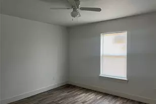 1403 S Marsalis Ave, Dallas, TX 75216 - Photo 5