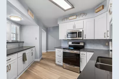 676 Harbor Drive, Azle, TX 76020 - Photo 9