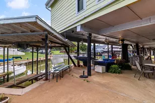 676 Harbor Dr, Azle, TX 76020 - Photo 23