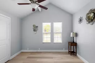 676 Harbor Dr, Azle, TX 76020 - Photo 19