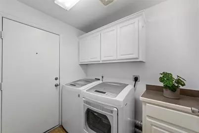 9320 Cedardale Drive, Plano, TX 75025 - Photo 17