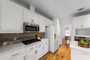 9320 Cedardale Dr, Plano, TX 75025 - Photo 9