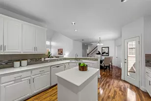 9320 Cedardale Dr, Plano, TX 75025 - Photo 7