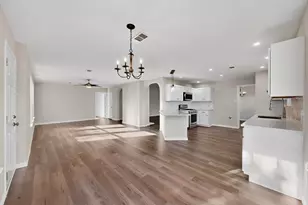 1004 Canyon Dr, Justin, TX 76247 - Photo 11