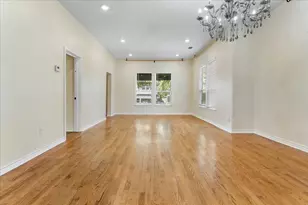 836 W Eighth St, Dallas, TX 75208 - Photo 9