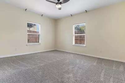 836 W 8th Street, Dallas, TX 75208 - Photo 21