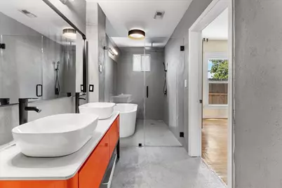 836 W 8th Street, Dallas, TX 75208 - Photo 15