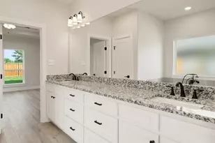 717 Cobblestone Cir, Mabank, TX 75147 - Photo 19