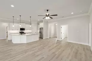 717 Cobblestone Cir, Mabank, TX 75147 - Photo 5