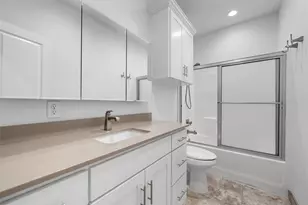 2016 S 11th St, Waco, TX 76706 - Photo 23