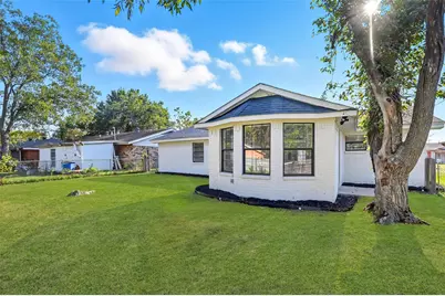 1106 Edgewood Street, Ennis, TX 75119 - Photo 33